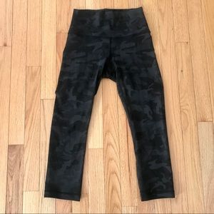 Lululemon Wunder Under Crop Hi-Rise Camo Size 4